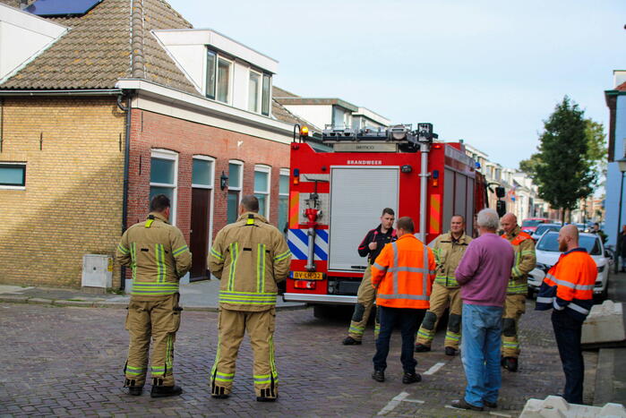 Ingezakt wegdek zorgt voor melding gaslekkage