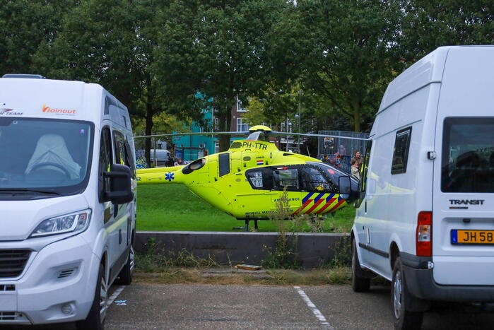 Traumahelikopter ingezet bij woningbrand