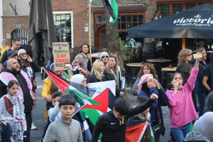 Pro Palestina demonstratie trekt veel mensen