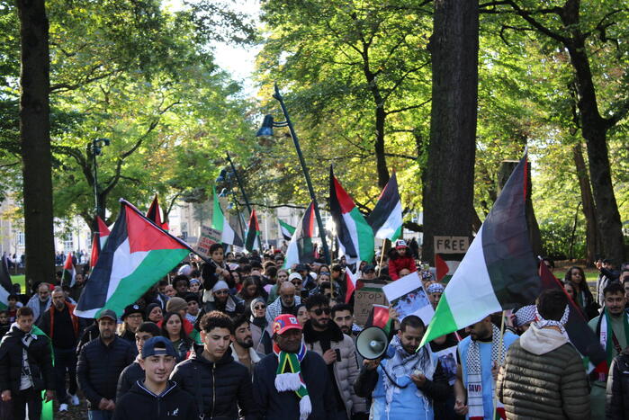 Pro Palestina demonstratie trekt veel mensen