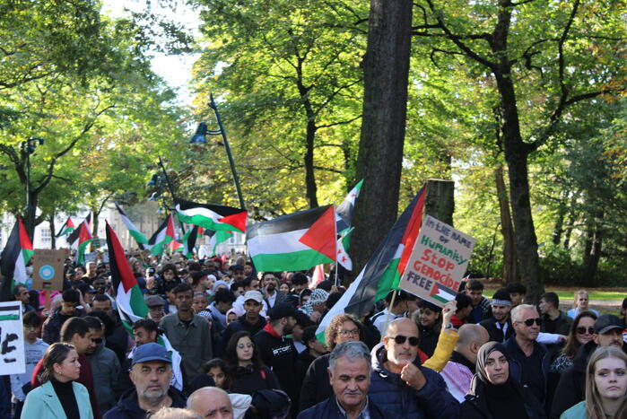 Pro Palestina demonstratie trekt veel mensen