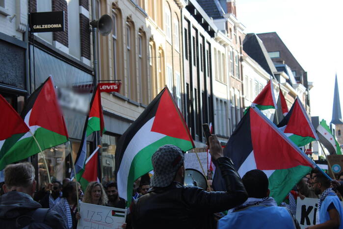 Pro Palestina demonstratie trekt veel mensen