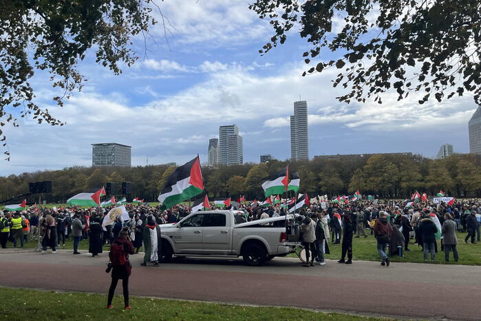 Grote opkomst pro-palestina demonstratie op het Malieveld