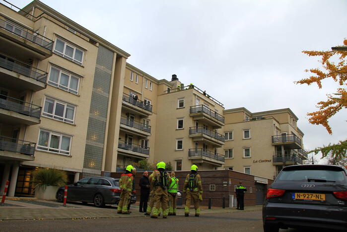 Onderzoek naar mogelijke brand in appartementencomplex