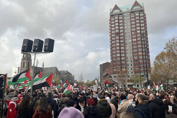 Grote opkomst pro Palestina demonstratie