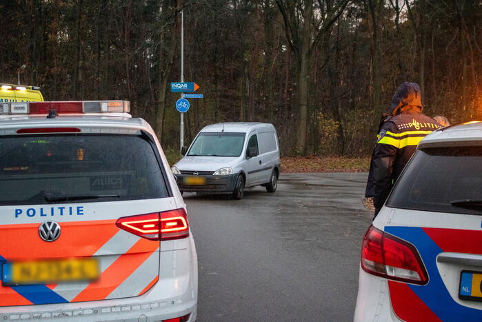 Fietser gewond bij aanrijding met bestelbus