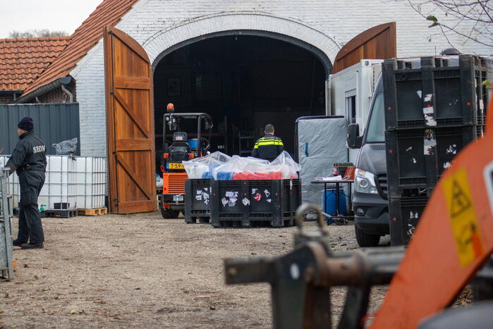 Politie verwijdert laatste drugsafval uit drugslab