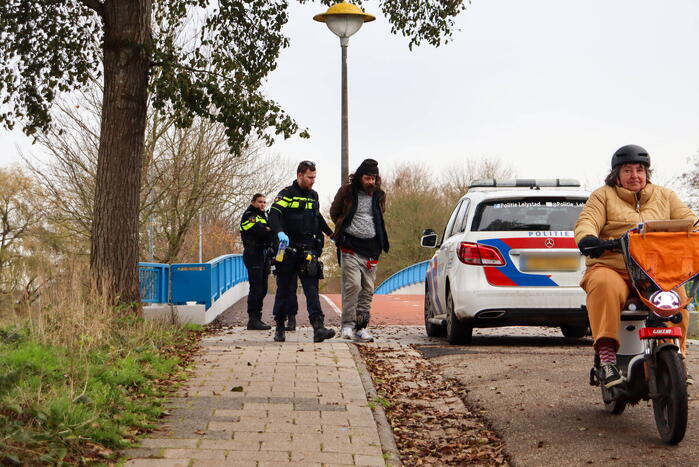 Man met hakbijl aangehouden door politie