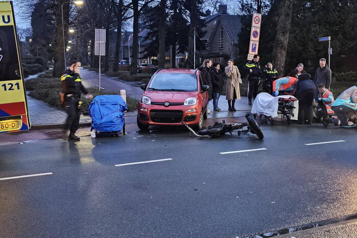 Gewonden en verkeerschaos na aanrijding