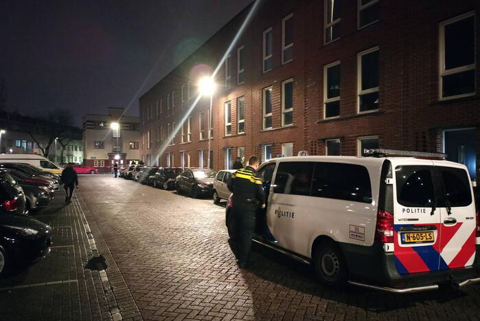 Politie valt woning binnen na reanimatie