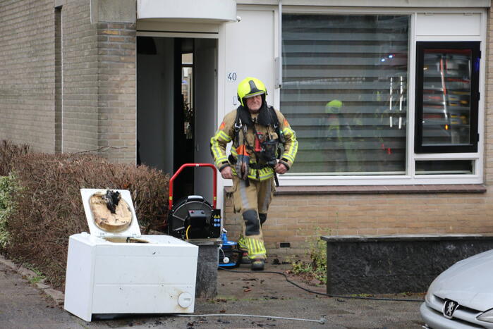 Droger vliegt in brand in woning