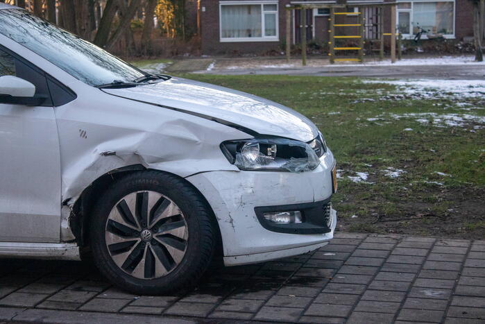 Fikse schade bij aanrijding tussen twee voertuigen