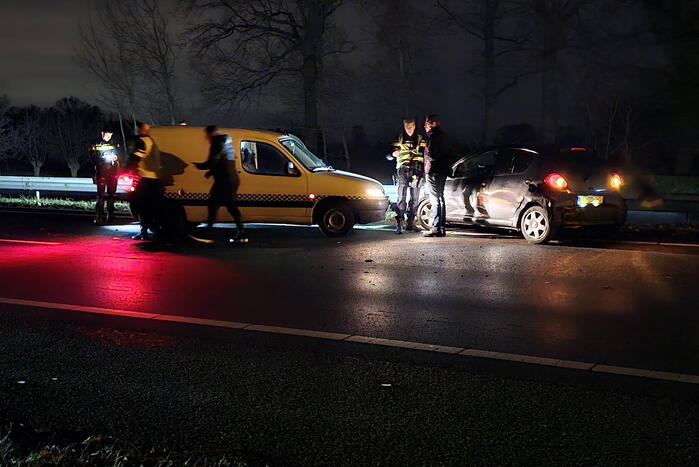 Voertuigen botsen op snelweg door windvlaag