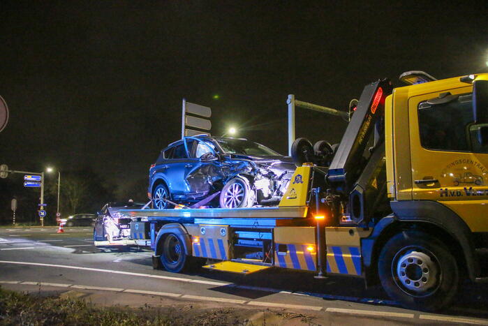 Meerdere gewonden bij fikse aanrijding