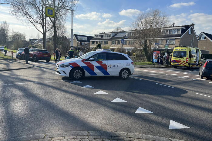 Automobilist gewond nadat tegenligger op verkeerde weghelft terecht komt