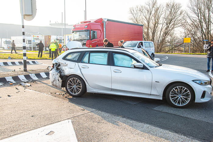 Motorrijder ernstig gewond bij aanrijding