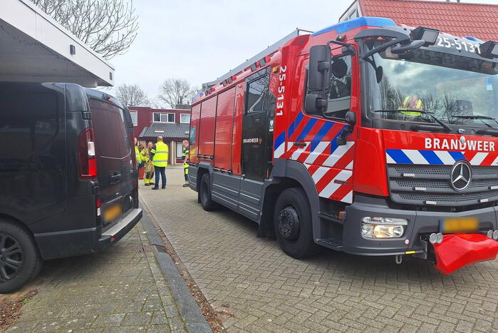 Brandweer doet onderzoek naar vreemde lucht