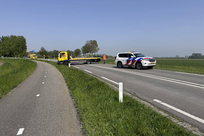 Auto belandt in de sloot