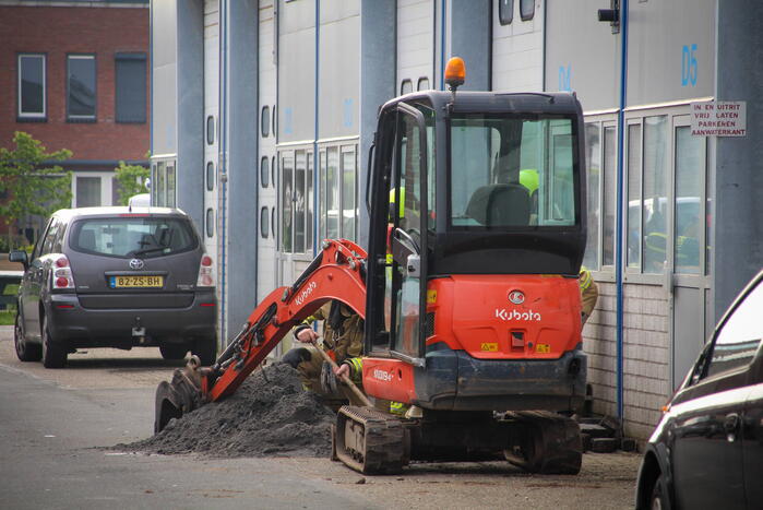 Gasleiding geraakt bij graafwerkzaamheden op industrieterrein