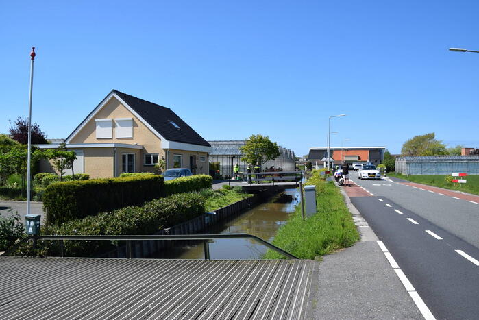 Hulpdiensten groots ingezet voor fiets te water