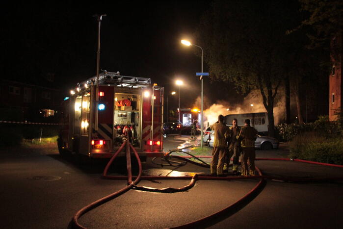 Meerdere voertuigen verwoest door brand