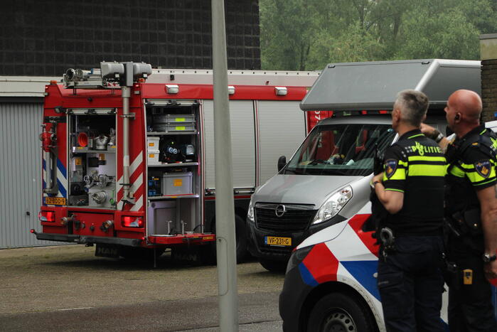 Brand in berging van flatgebouw