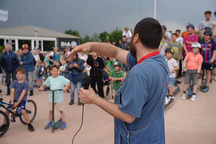 Nieuwe skatebaan feestelijk geopend in Vathorst