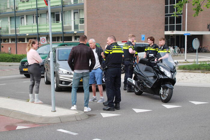 Scooterrijder gewond bij aanrijding met personenauto