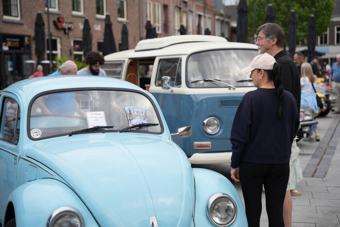 Klassieke auto's te bewonderen in het centrum