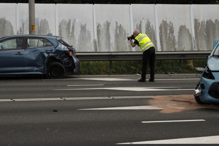 Meerdere gewonden na botsing tussen auto's op afrit