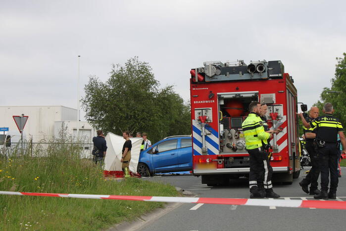 Motorrijder overleden na botsing met auto