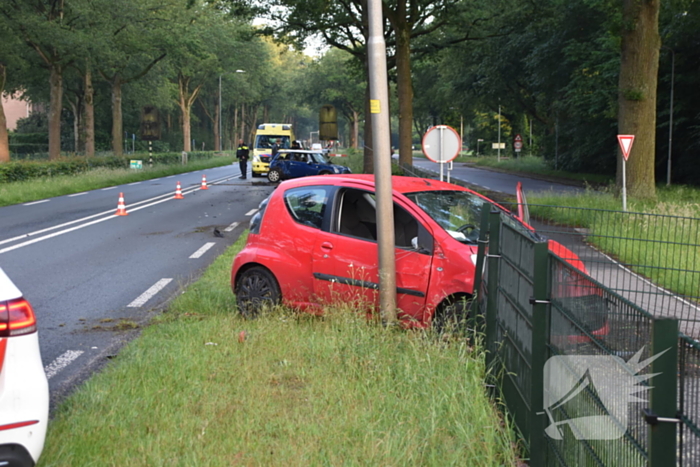 Gewonde bij botsing tussen twee auto's