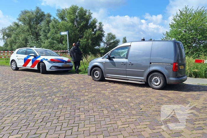 Overleden vrouw in het water aangetroffen