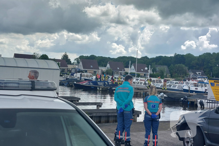 Hulpdiensten ingezet voor te water geraakt persoon