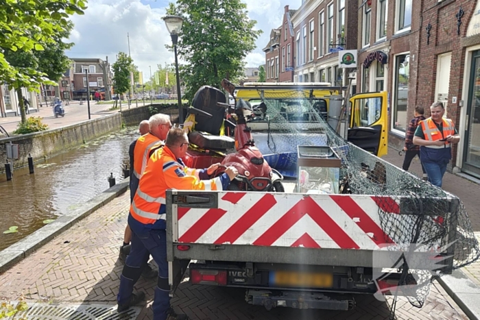 Veel hulpdiensten aanwezig voor scootmobiel in het water