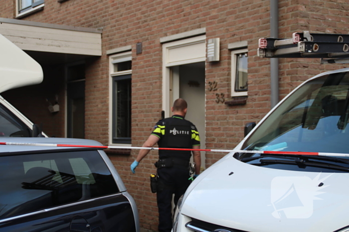 Politie valt woning binnen na mogelijke bedreiging met vuurwapen