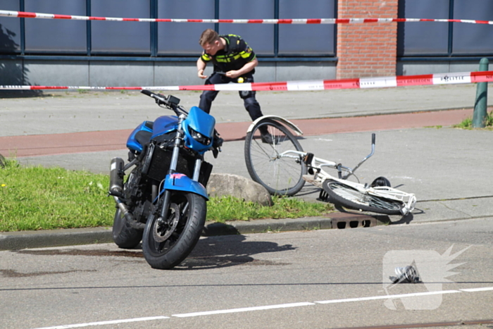 Fietser gewond bij aanrijding met motorrijder