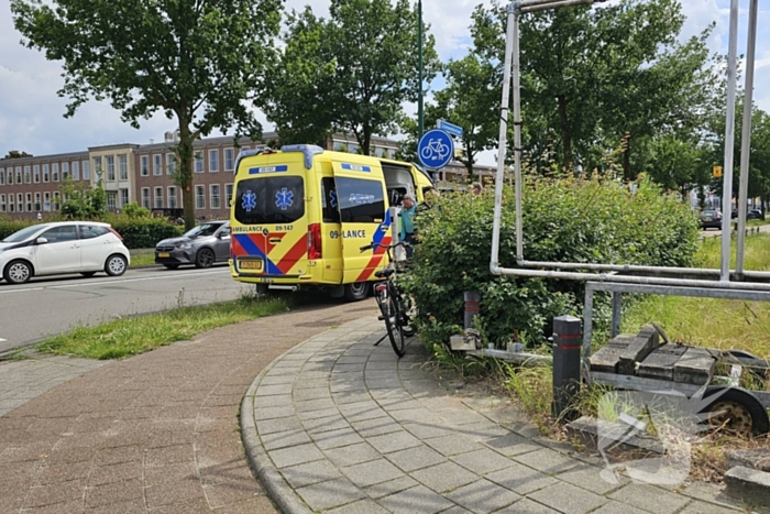 Fietser aangereden door auto