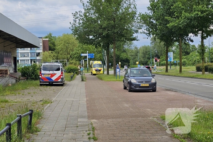 Fietser aangereden door auto