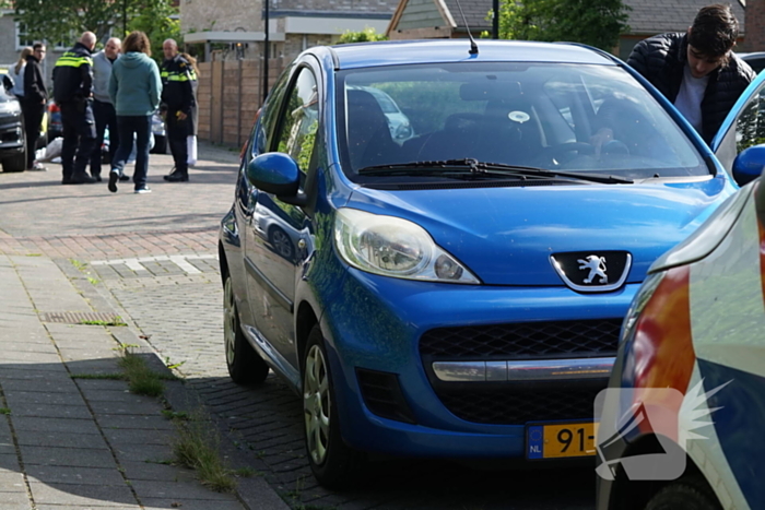 Automobilist rijdt persoon aan op electrische step