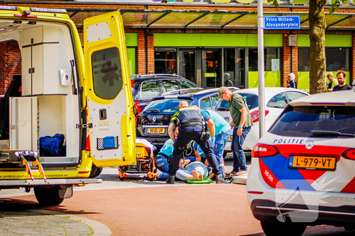 Fietser zwaargewond bij aanrijding met auto