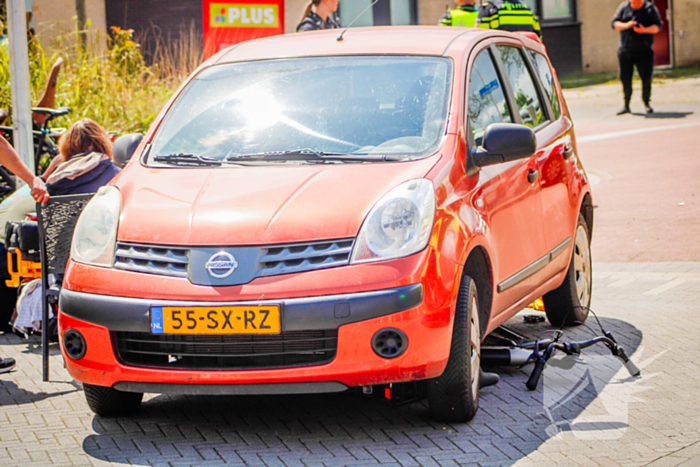 Fietser zwaargewond bij aanrijding met auto