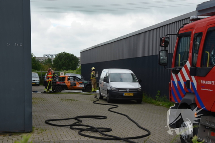 Persoon gewond bij autobrand