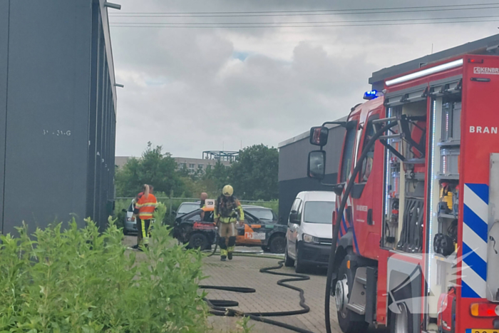 Persoon gewond bij autobrand