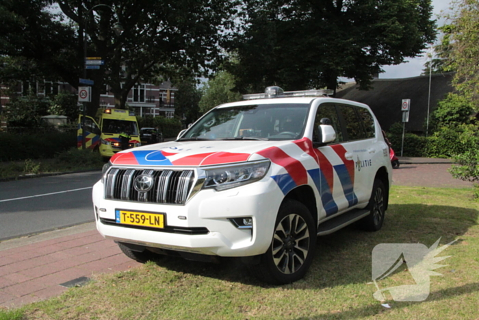 Brommobiel klapt op fietser