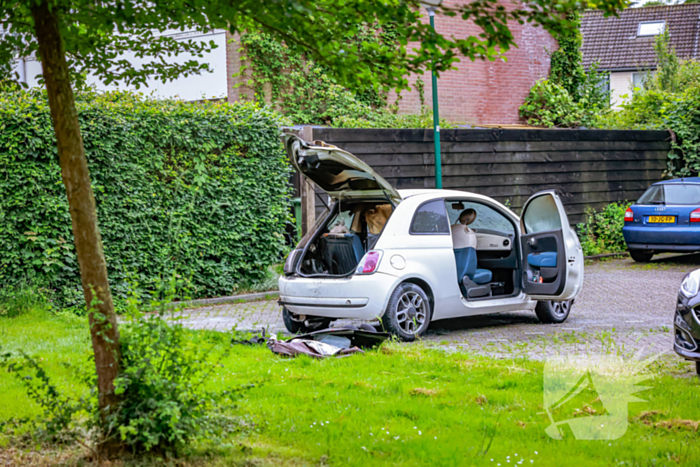 Forensische opsporing Doet onderzoek naar autobrand