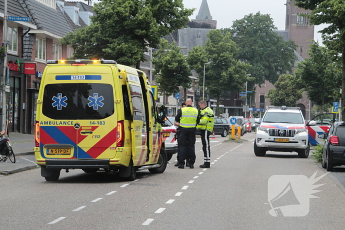 Fietser ernstig gewond bij botsing met auto