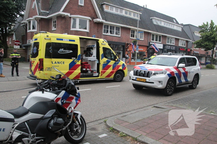 Fietser ernstig gewond bij botsing met auto