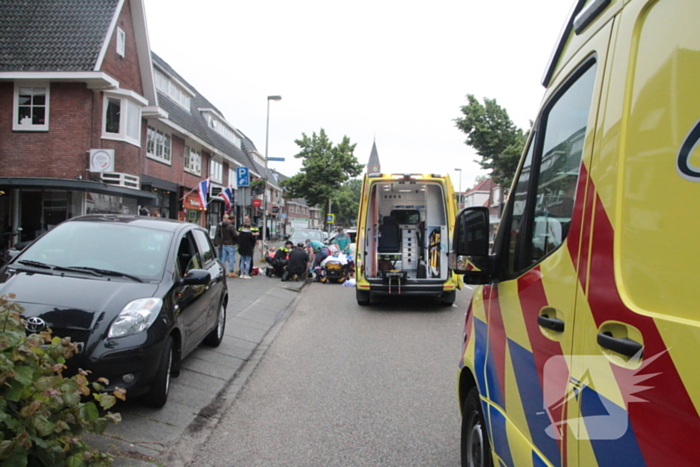 Fietser ernstig gewond bij botsing met auto