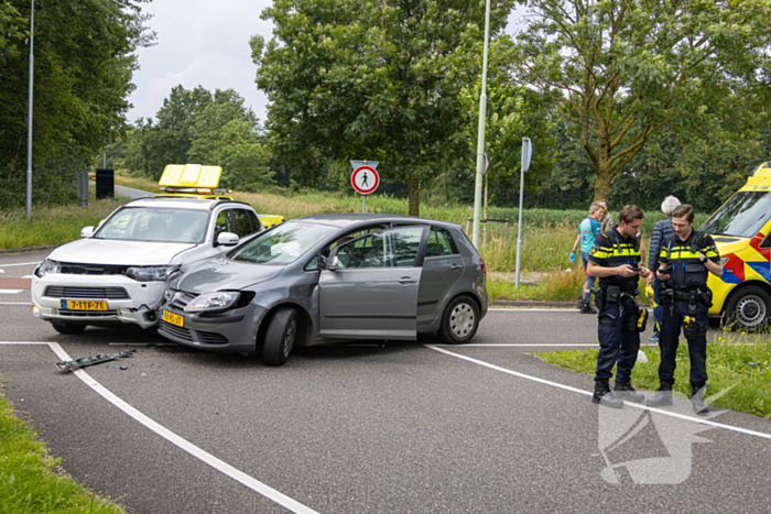 Bestuurder gewond bij botsing onderaan afrit